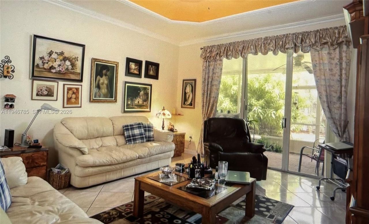 2103 NE 38th Rd, Homestead, FL 33033 Photo