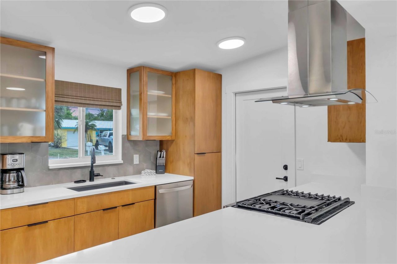 306 66th Street, Holmes Beach, FL 34217 Photo