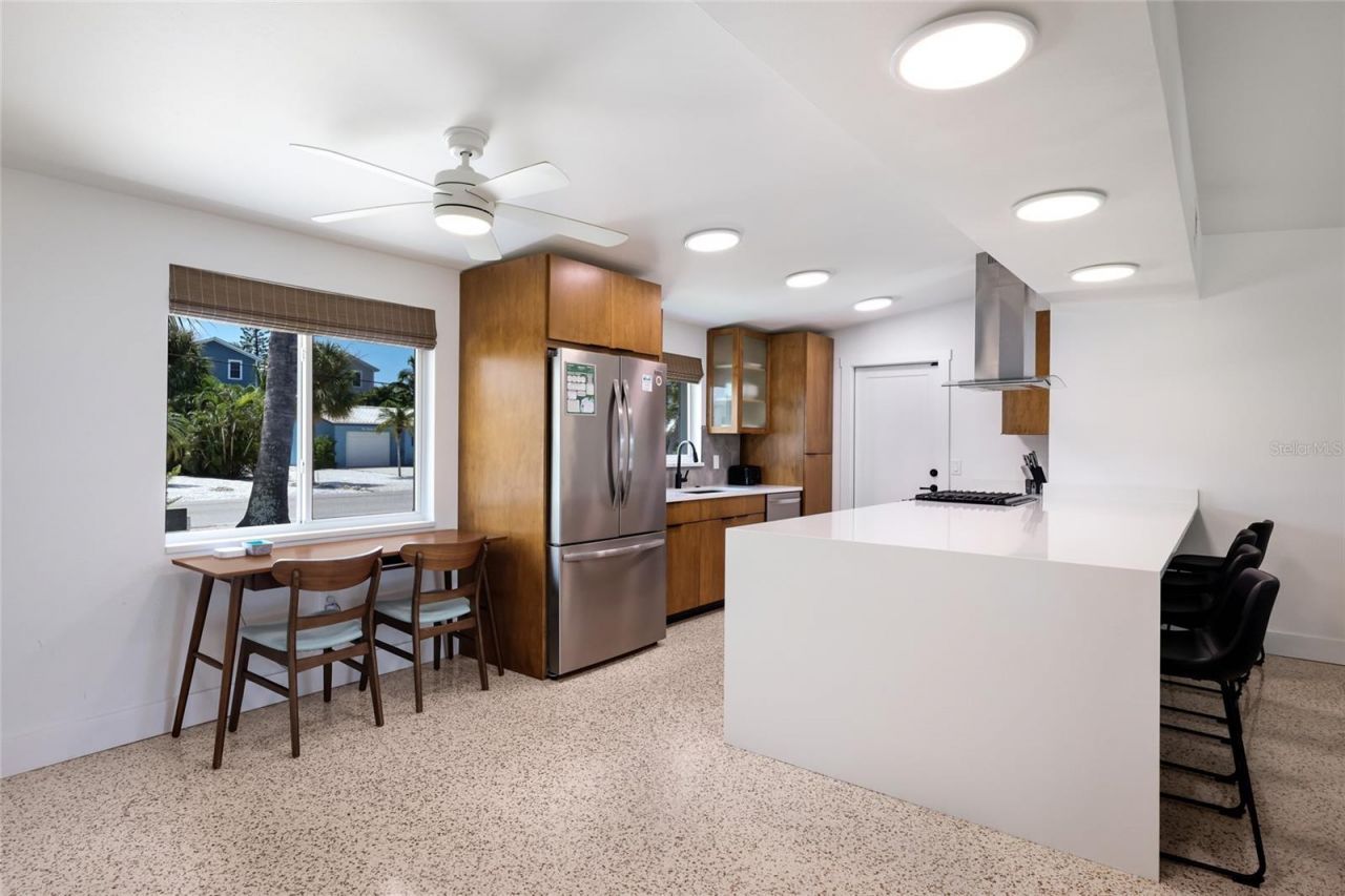 306 66th Street, Holmes Beach, FL 34217 Photo