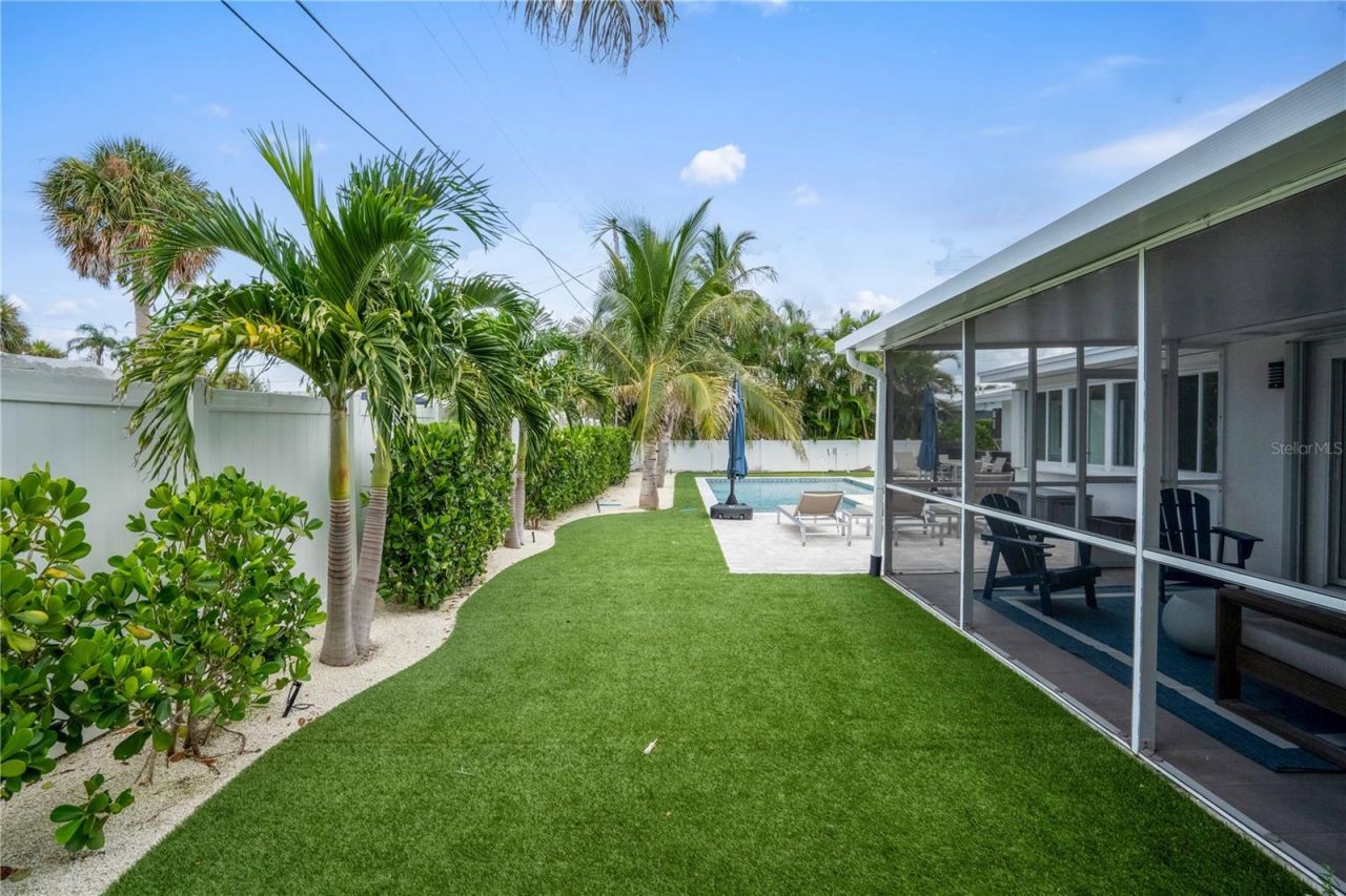 306 66th Street, Holmes Beach, FL 34217 Photo