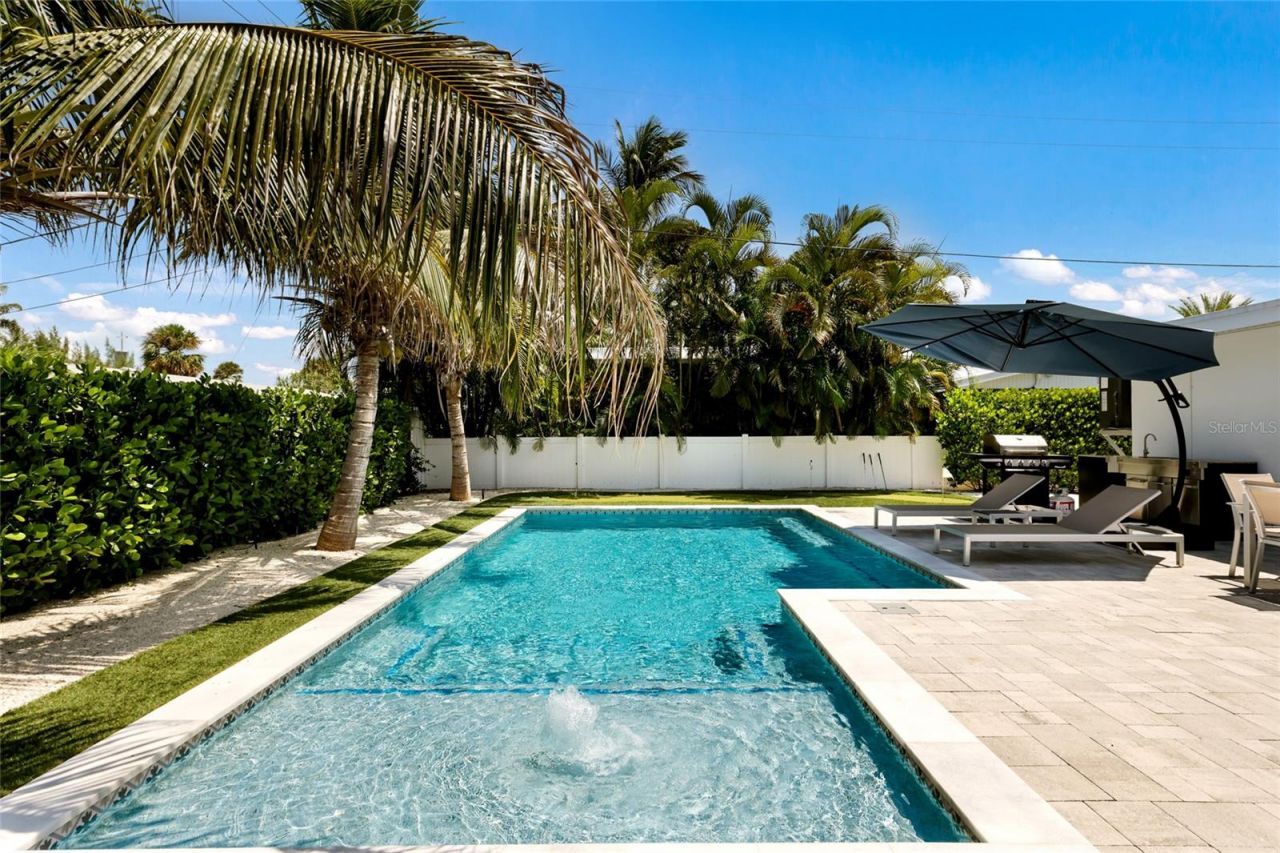 306 66th Street, Holmes Beach, FL 34217 Photo