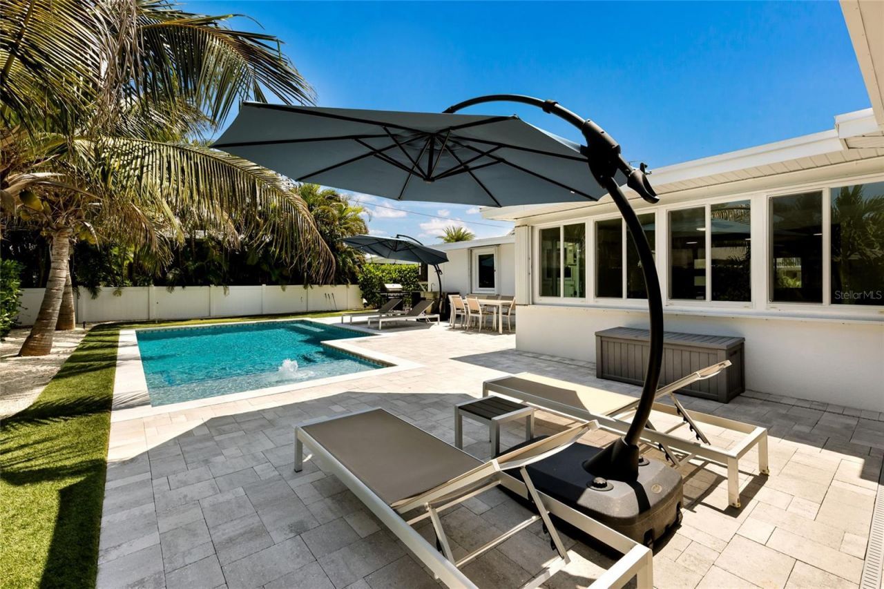 306 66th Street, Holmes Beach, FL 34217 Photo