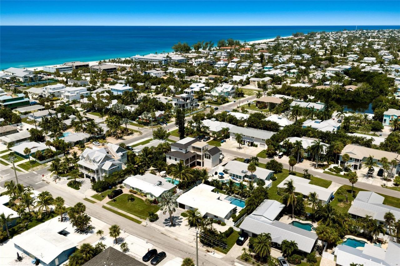 306 66th Street, Holmes Beach, FL 34217 Photo