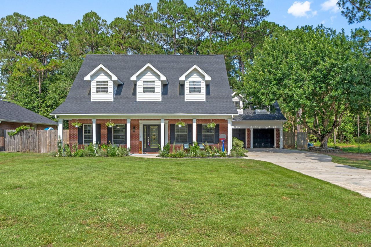 3228 Mcmillan Creek Drive, Milton, FL 32583 Main Photo