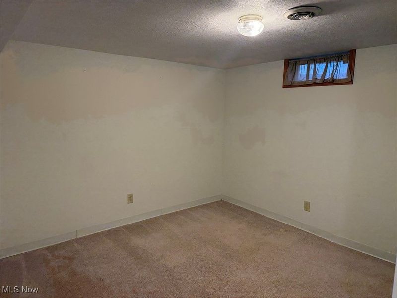 6913 Tippecanoe Road, Boardman, OH 44406 Photo 3