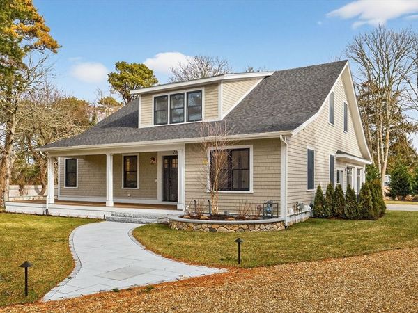 28 Cranberry Ln, Chatham, MA 02650