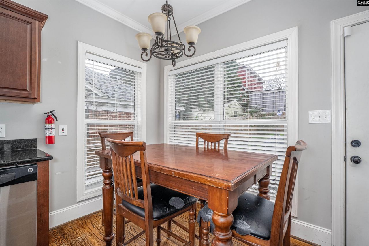 3903 Lamar St Photo 14