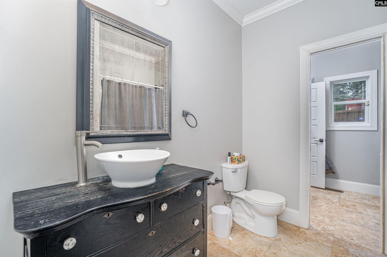 3903 Lamar St Photo 22