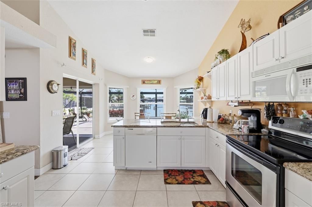 2508 SW 25th St, Cape Coral, FL 33904 Photo