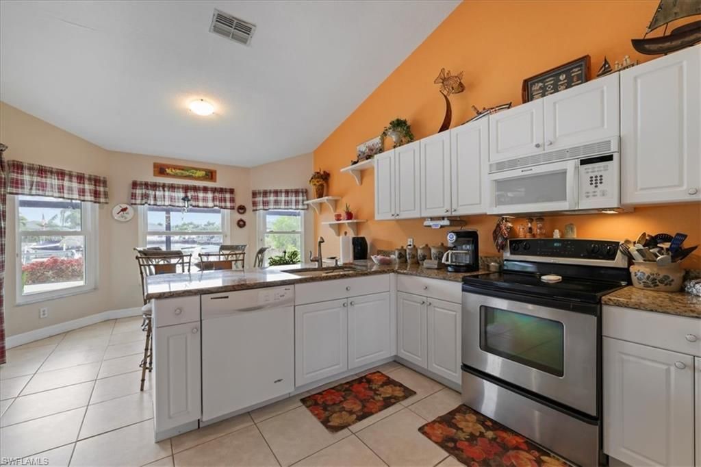 2508 SW 25th St, Cape Coral, FL 33904 Photo