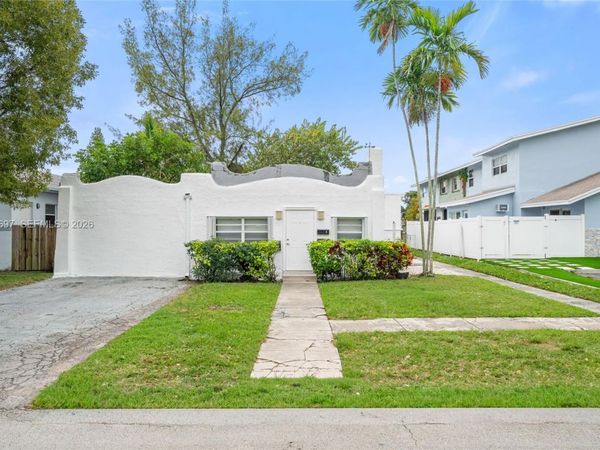 1726 Roosevelt St, Hollywood, FL 33020