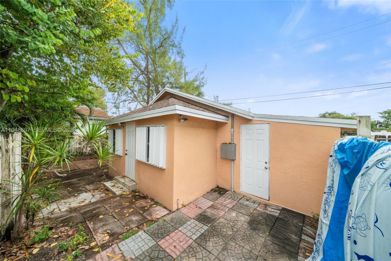 1726 Roosevelt St, Hollywood, FL 33020 Photo