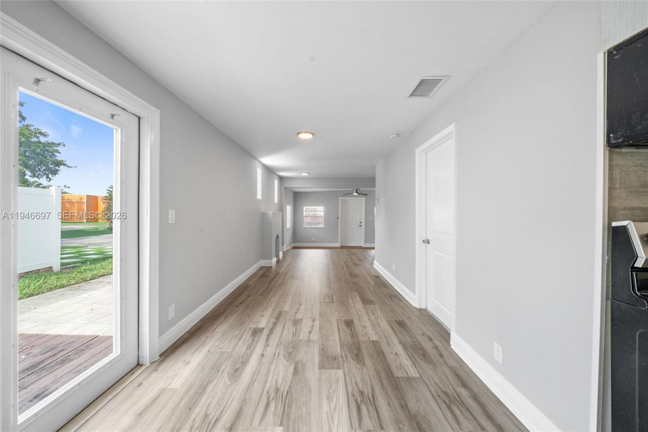 1726 Roosevelt St, Hollywood, FL 33020 Photo