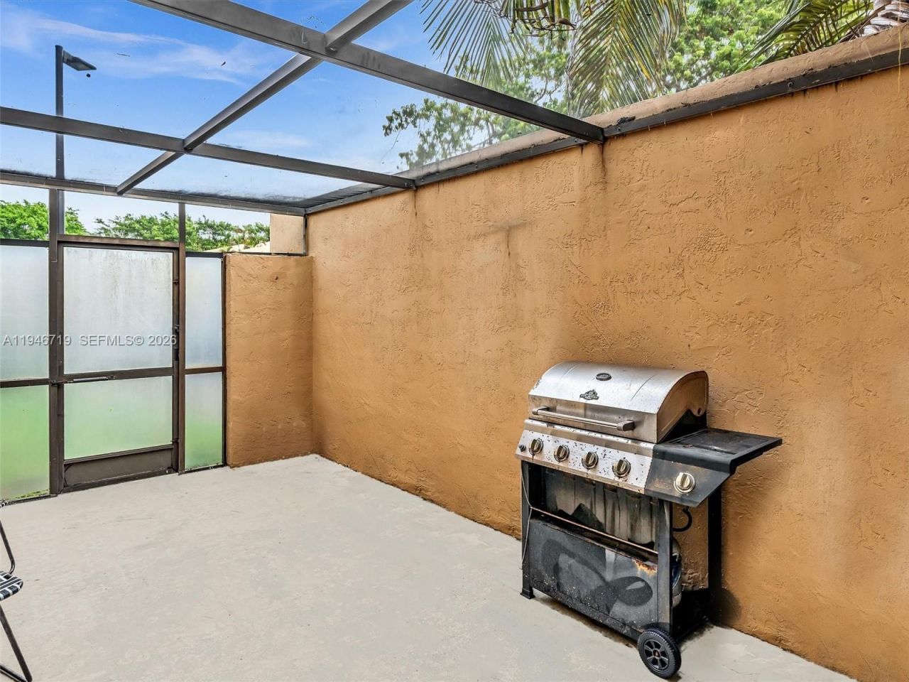 9401 NW 14th Ct, Unit 224, Pembroke Pines, FL 33024 Photo