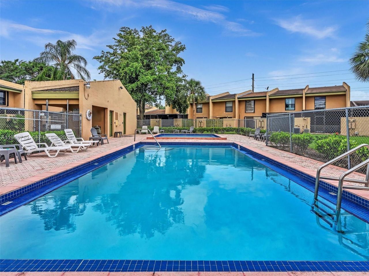 9401 NW 14th Ct, Unit 224, Pembroke Pines, FL 33024 Photo