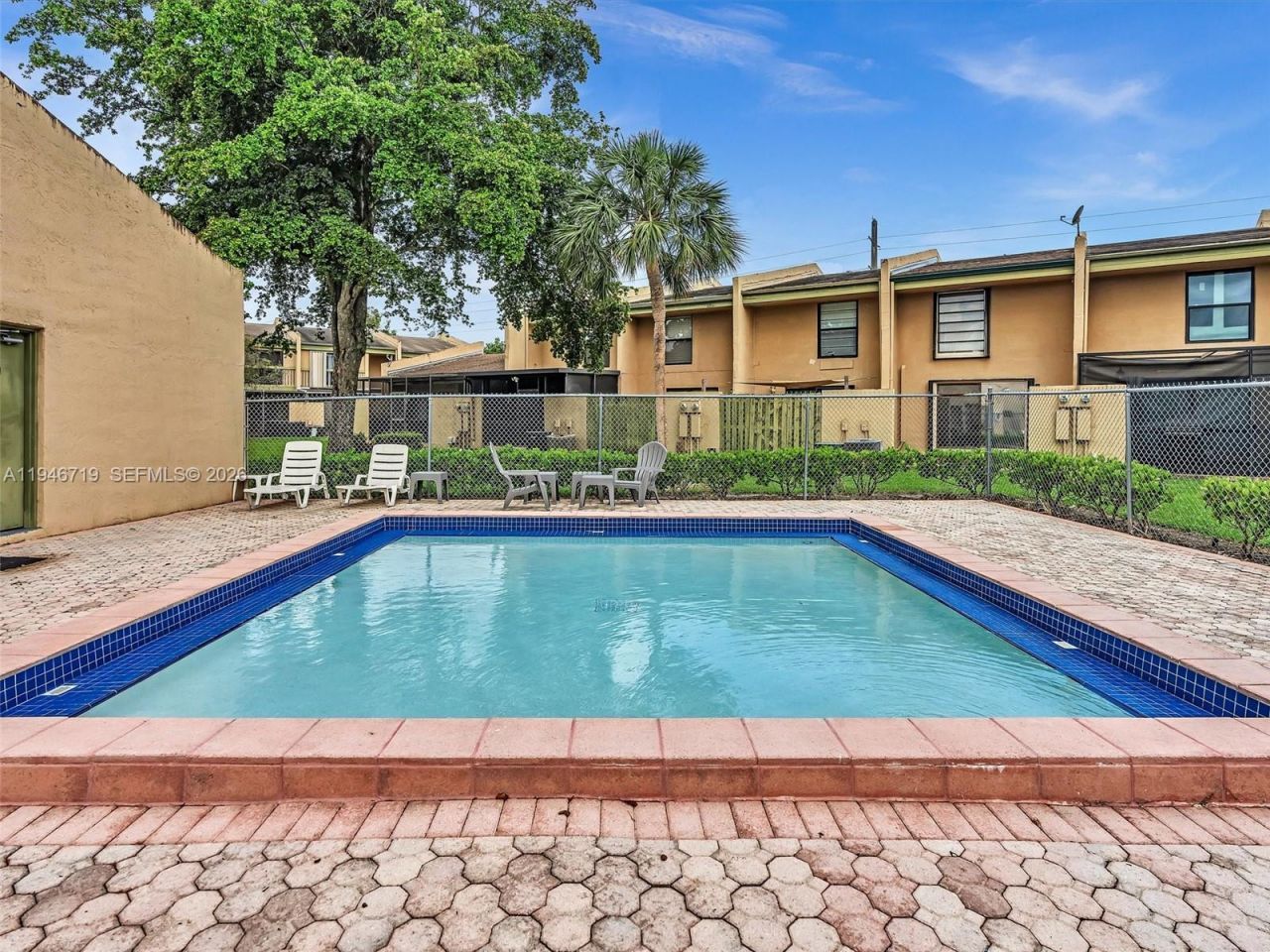 9401 NW 14th Ct, Unit 224, Pembroke Pines, FL 33024 Photo