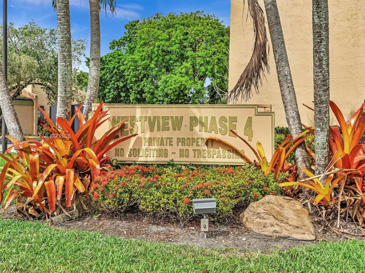 9401 NW 14th Ct, Unit 224, Pembroke Pines, FL 33024 Photo