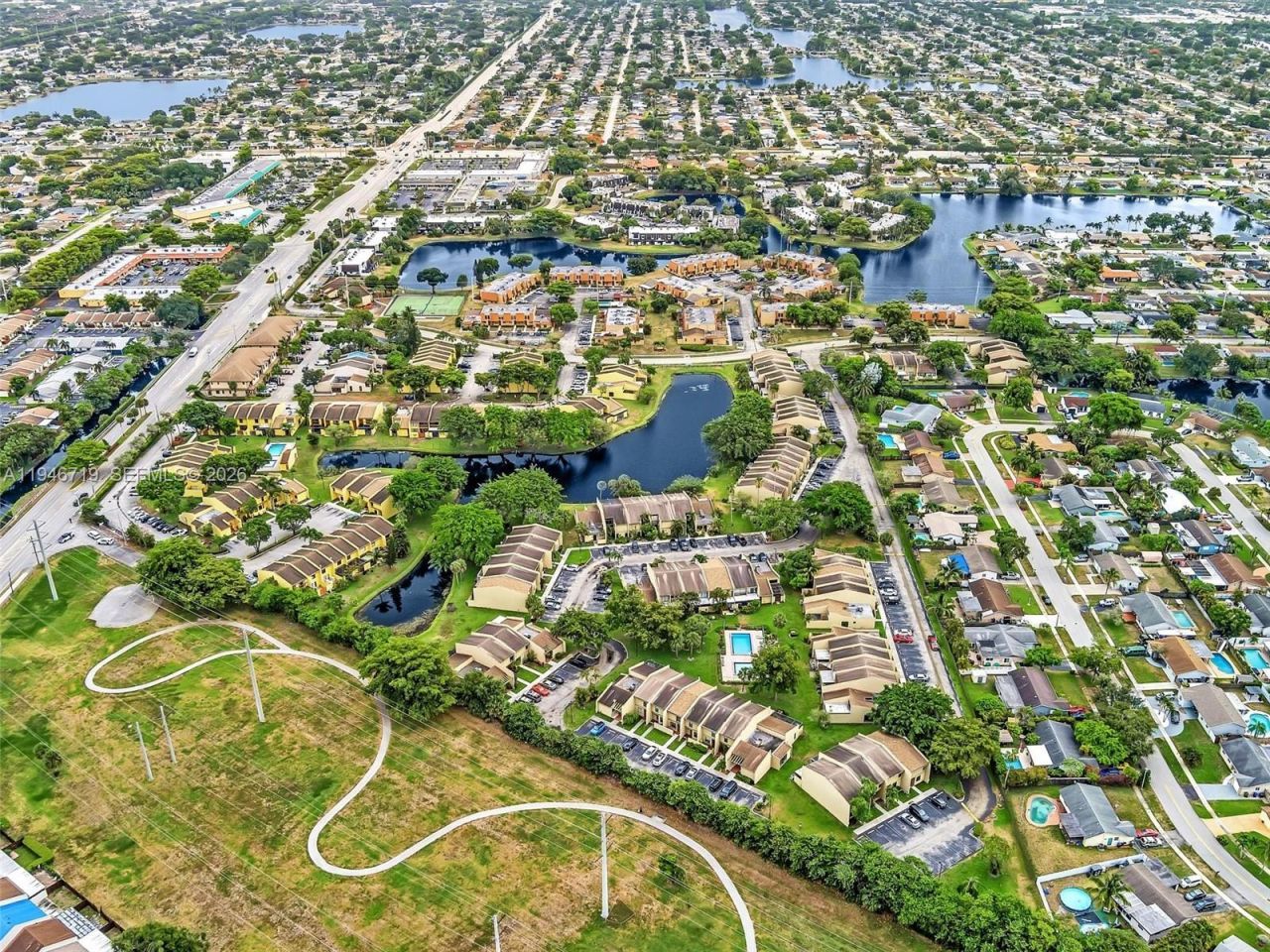 9401 NW 14th Ct, Unit 224, Pembroke Pines, FL 33024 Photo