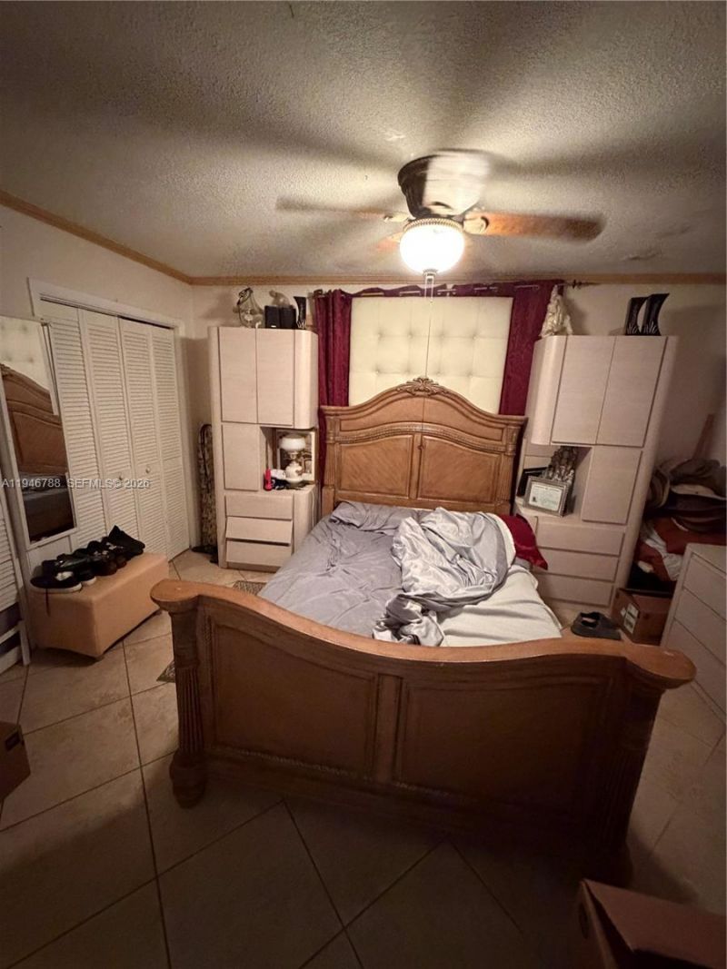 6090 W 5th Ln, Hialeah, FL 33012 Photo