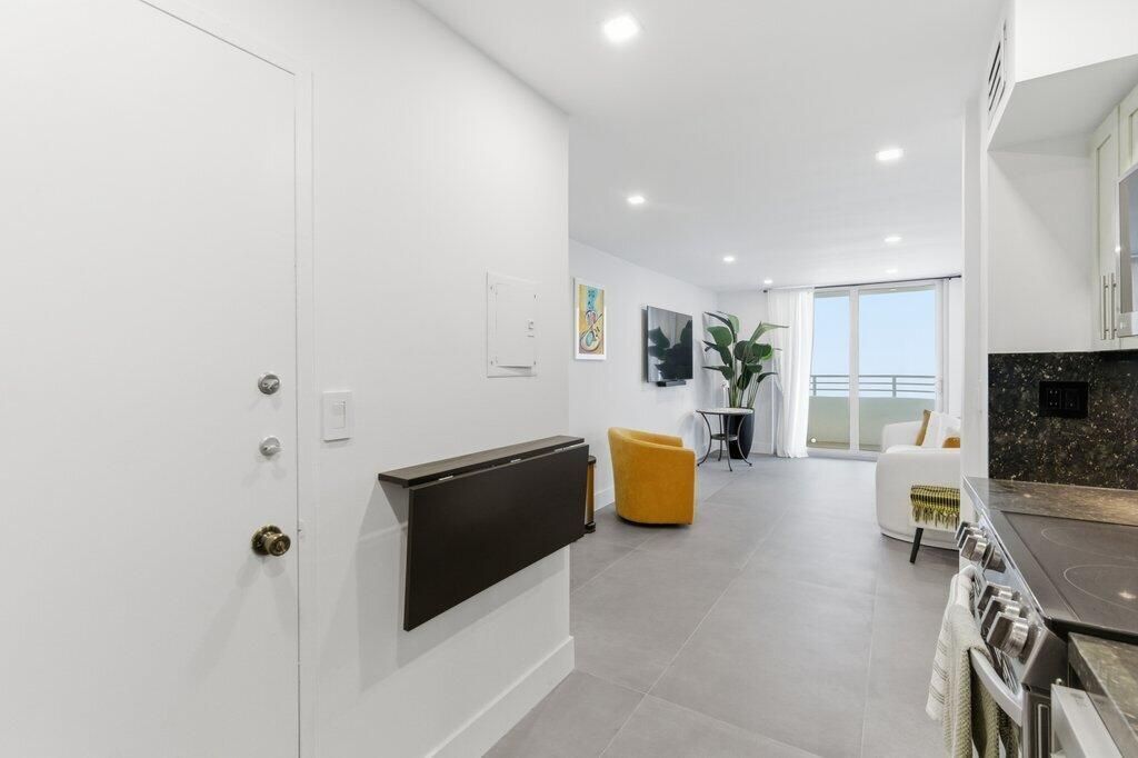 5555 Collins Avenue, Unit 16p, Miami Beach, FL 33140 Photo