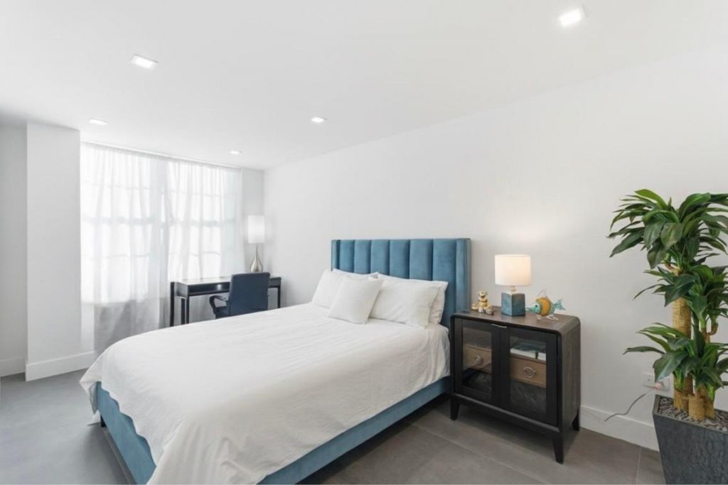 5555 Collins Avenue, Unit 16p, Miami Beach, FL 33140 Photo