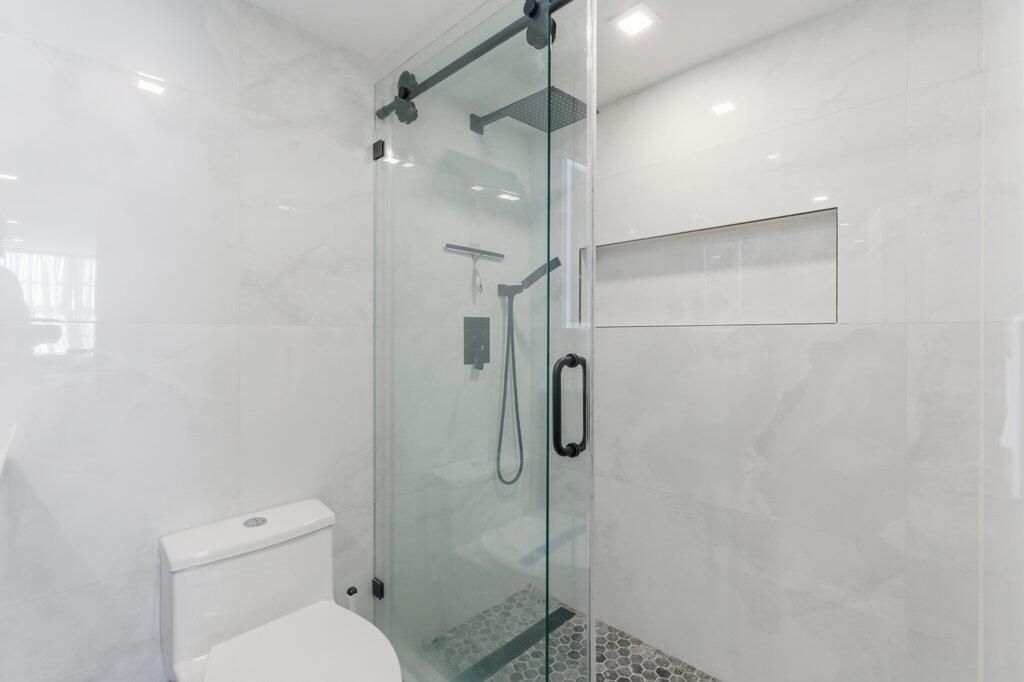 5555 Collins Avenue, Unit 16p, Miami Beach, FL 33140 Photo