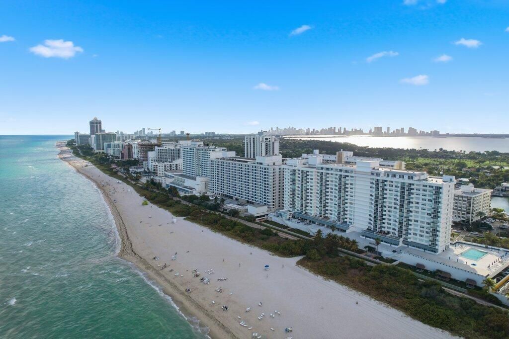 5555 Collins Avenue, Unit 16p, Miami Beach, FL 33140 Photo