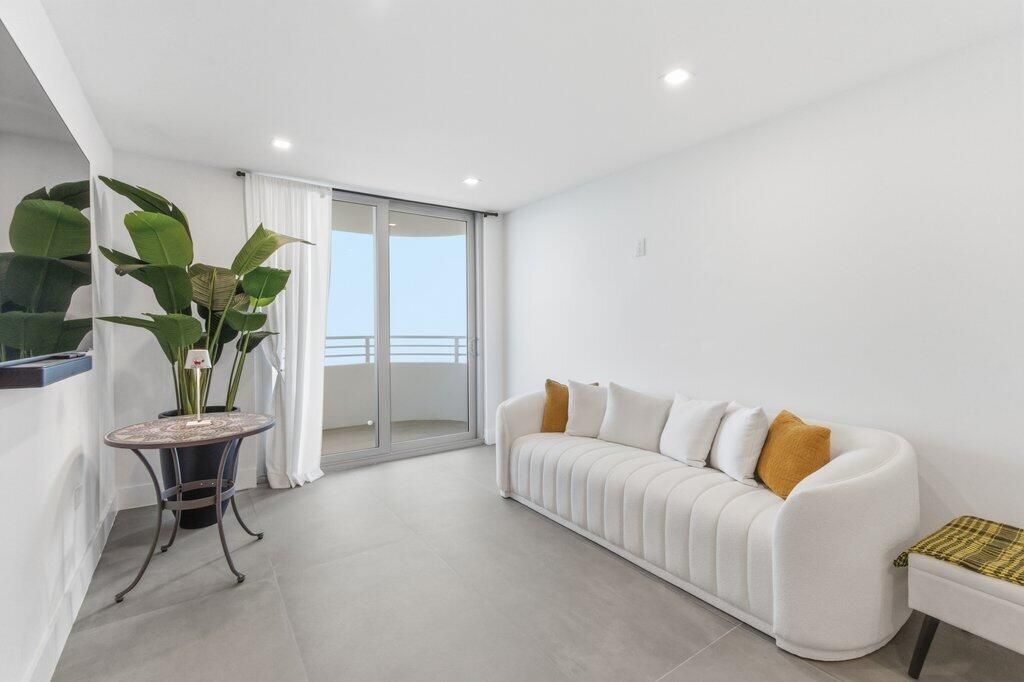 5555 Collins Avenue, Unit 16p, Miami Beach, FL 33140 Photo