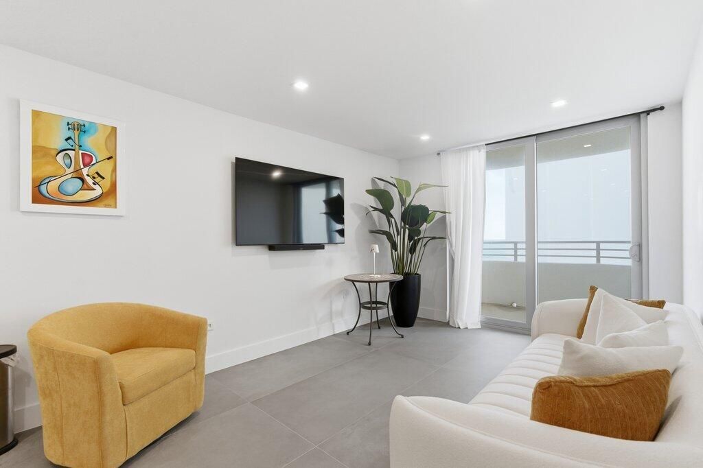 5555 Collins Avenue, Unit 16p, Miami Beach, FL 33140 Photo