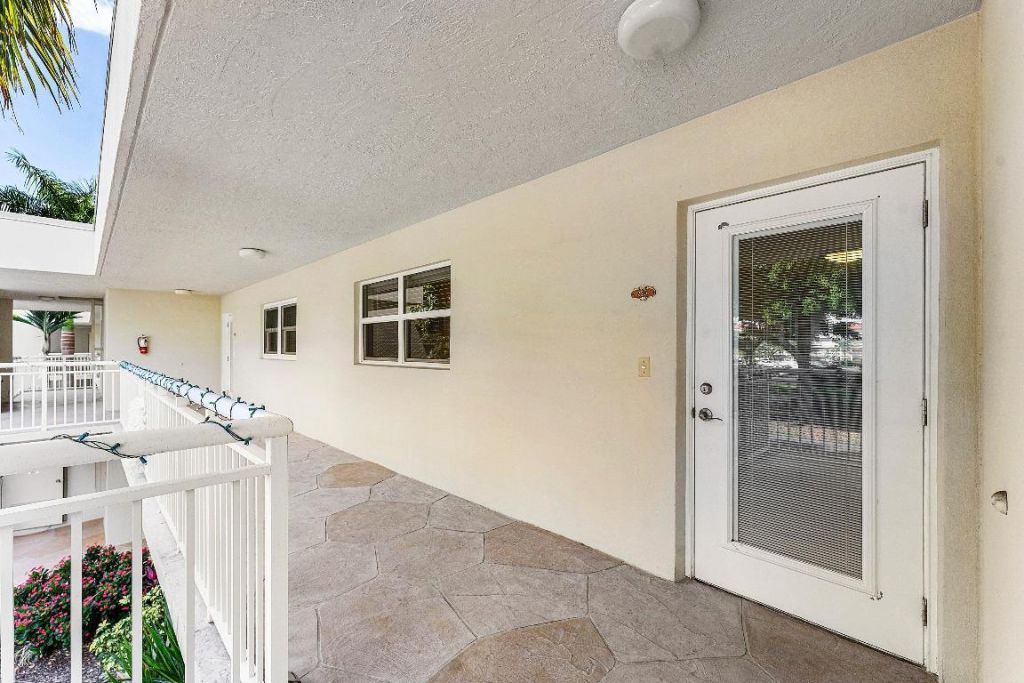 3125 NE 48th Court, Unit 220, Lighthouse Point, FL 33064 Photo