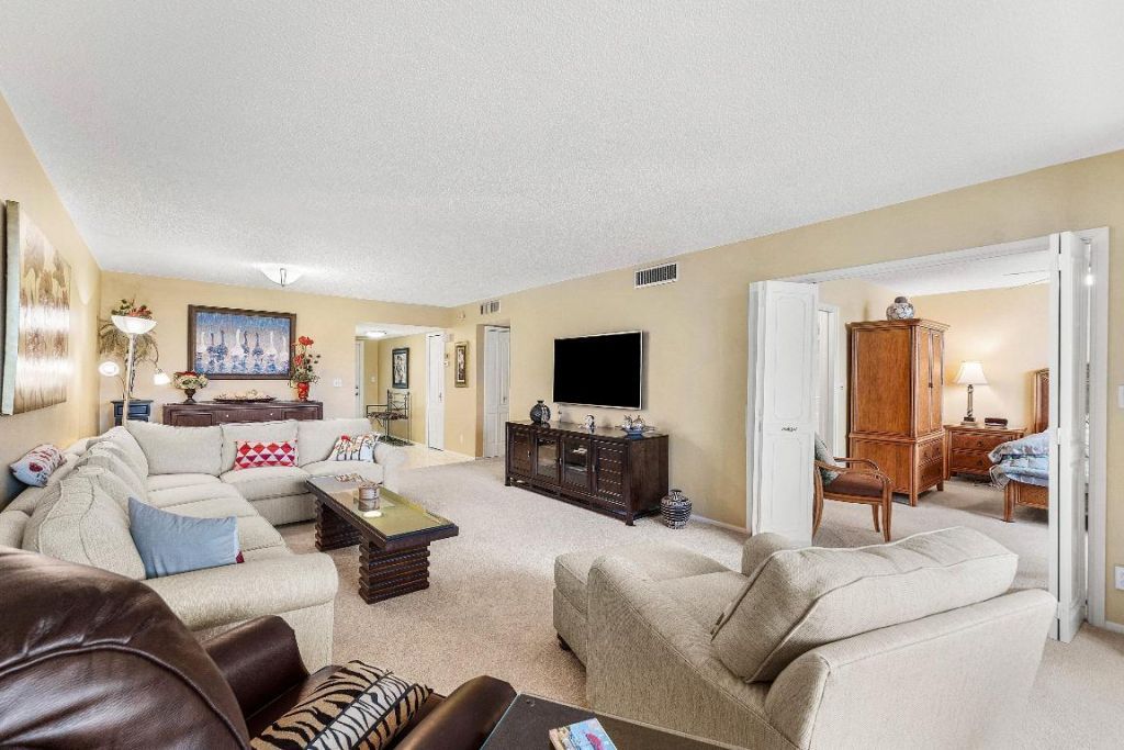 3125 NE 48th Court, Unit 220, Lighthouse Point, FL 33064 Photo