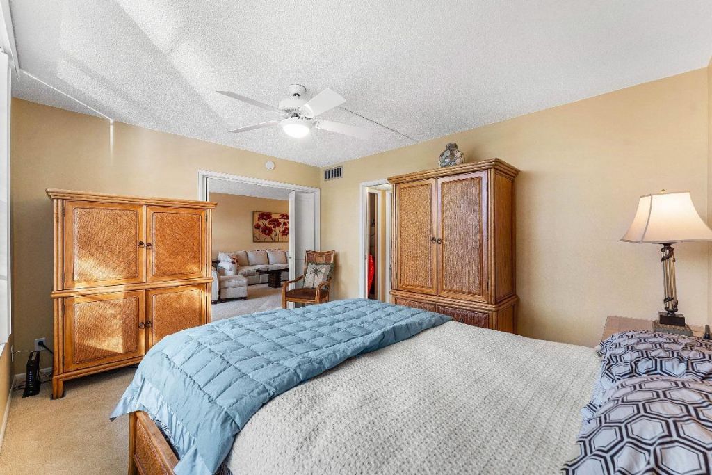 3125 NE 48th Court, Unit 220, Lighthouse Point, FL 33064 Photo