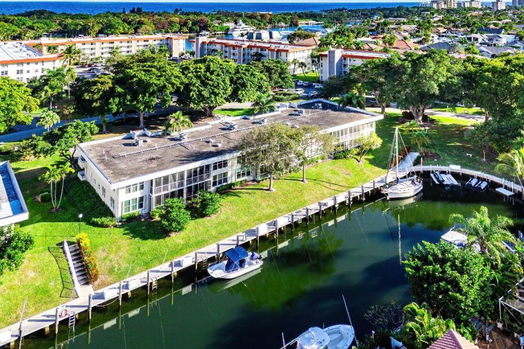 3125 NE 48th Court, Unit 220, Lighthouse Point, FL 33064 Photo