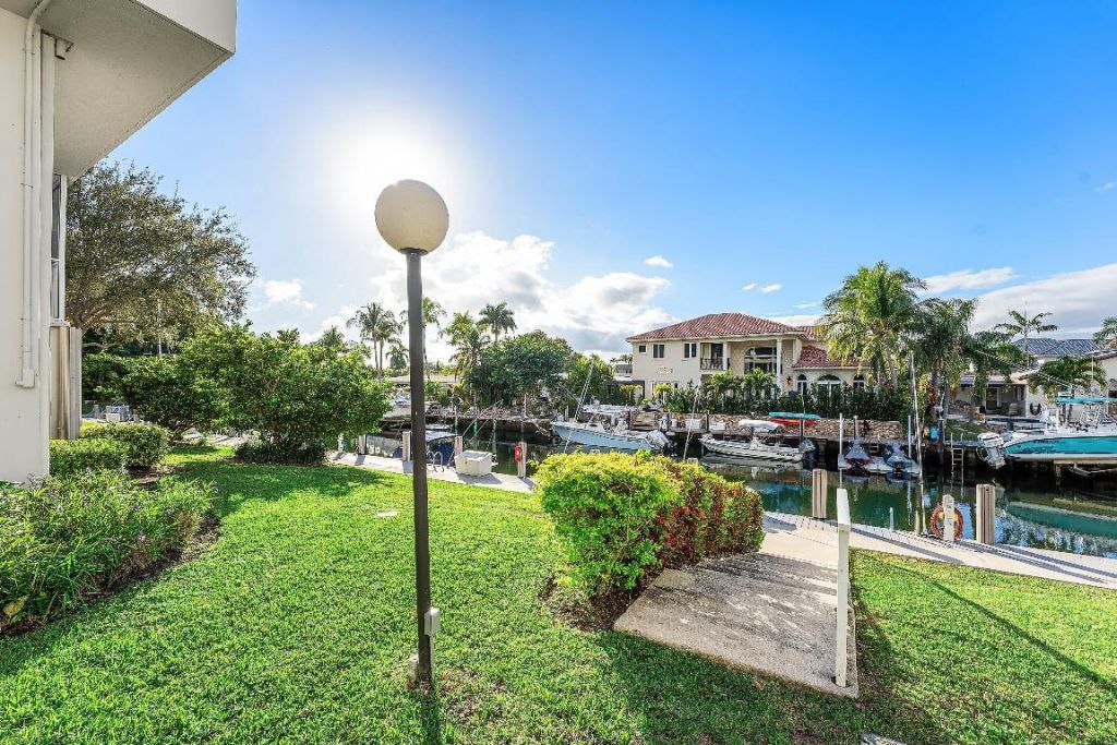 3125 NE 48th Court, Unit 220, Lighthouse Point, FL 33064 Photo