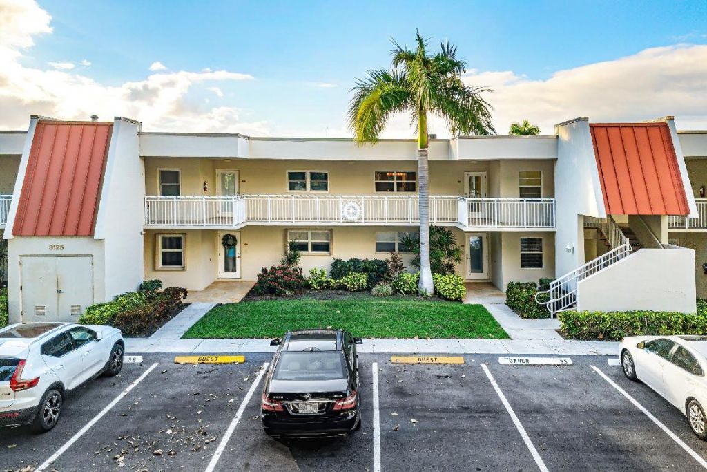 3125 NE 48th Court, Unit 220, Lighthouse Point, FL 33064 Photo