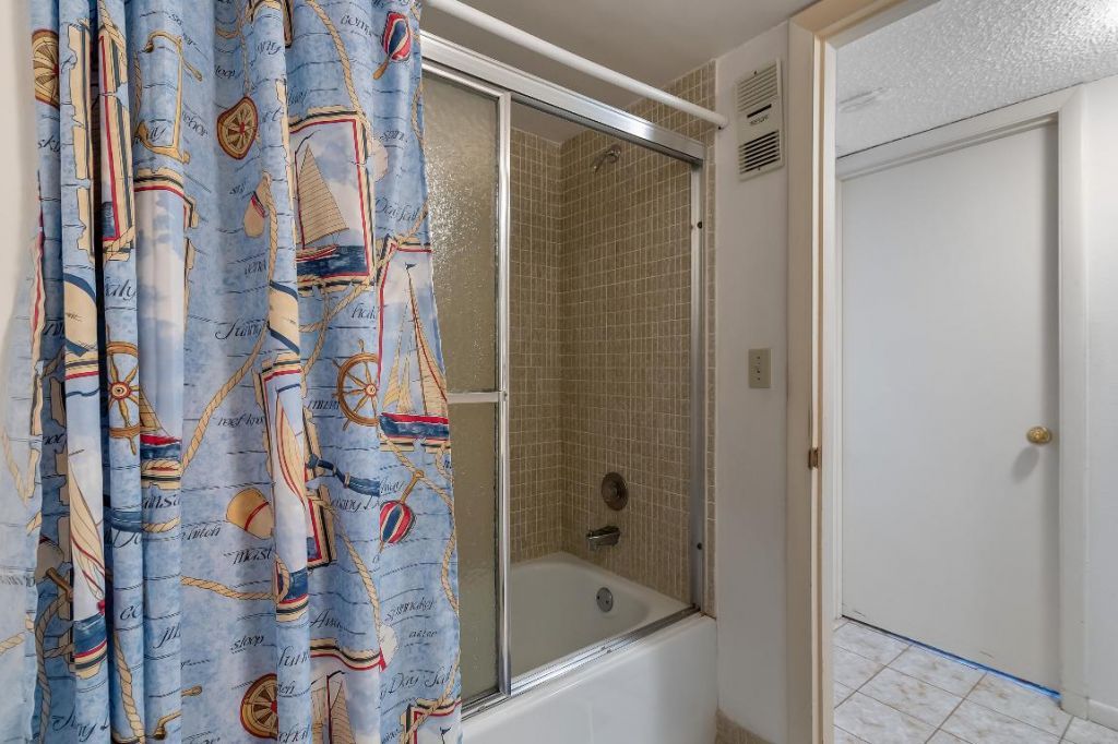 4980 E Sabal Palm Boulevard, Unit 226, Tamarac, FL 33319 Photo