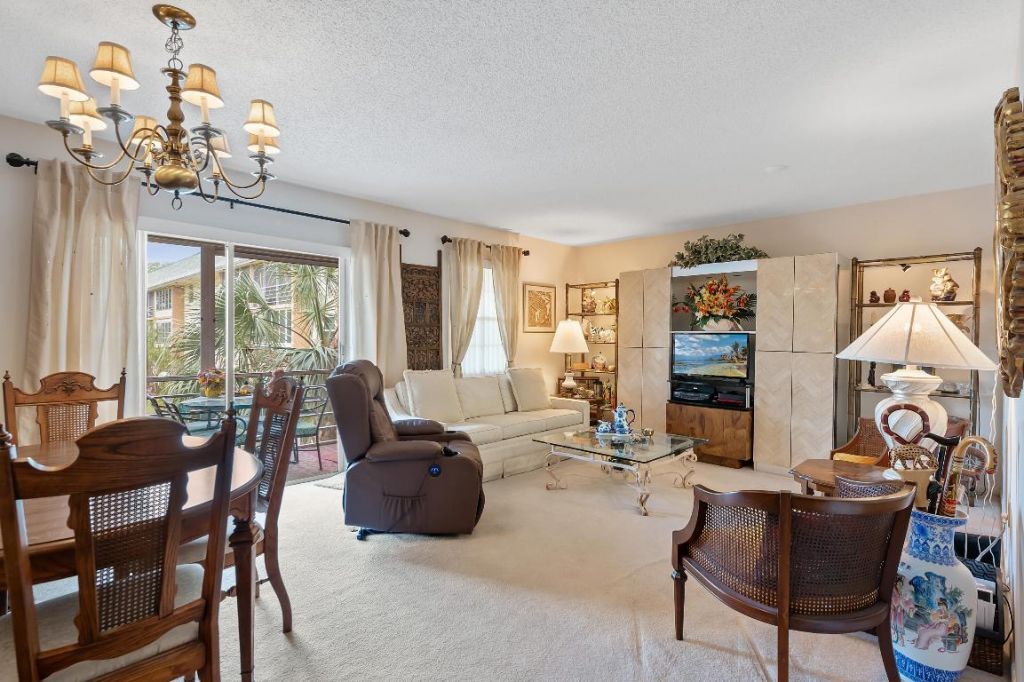 4980 E Sabal Palm Boulevard, Unit 226, Tamarac, FL 33319 Photo