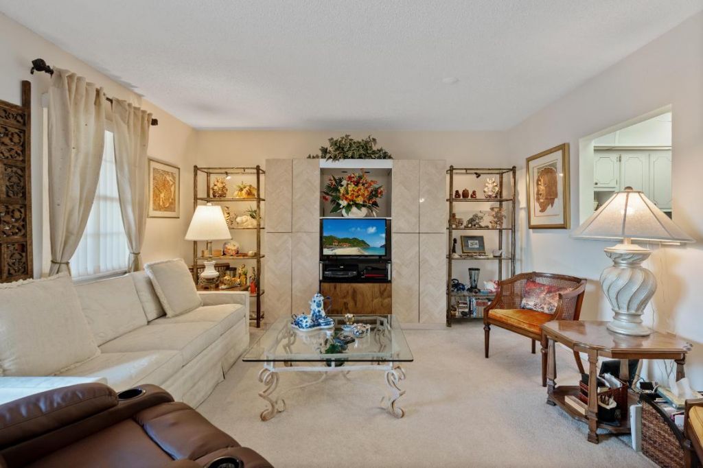 4980 E Sabal Palm Boulevard, Unit 226, Tamarac, FL 33319 Photo