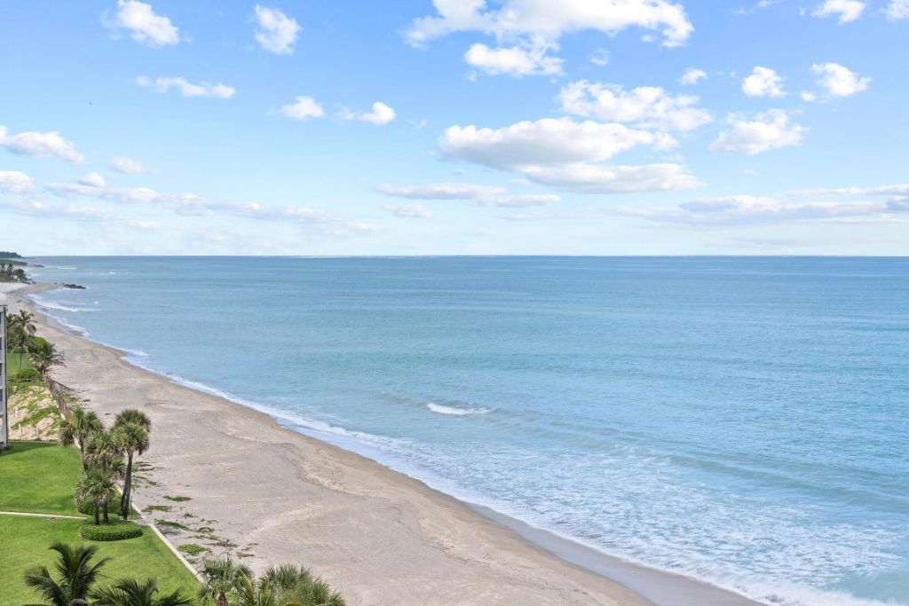 100 Beach Road, Unit 801, Tequesta, FL 33469 Photo