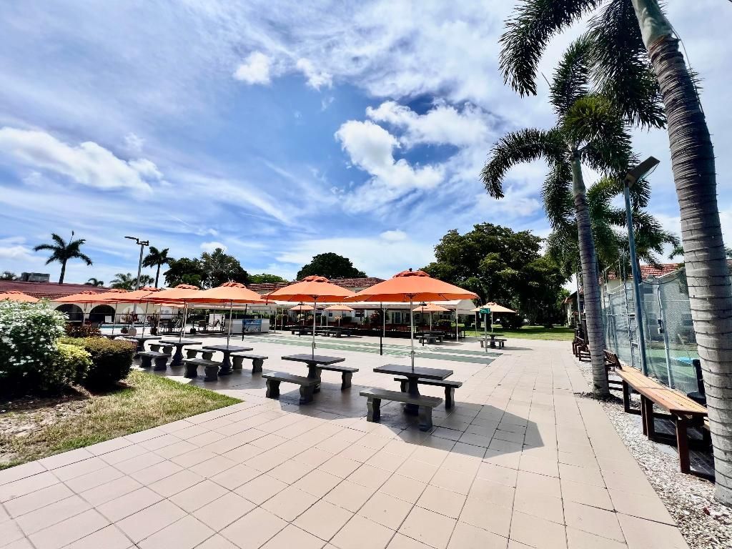 5640 SW 3rd Place, Unit 217, Margate, FL 33068 Photo