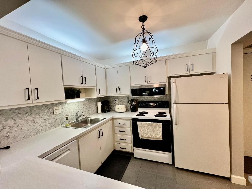 5640 SW 3rd Place, Unit 217, Margate, FL 33068 Photo