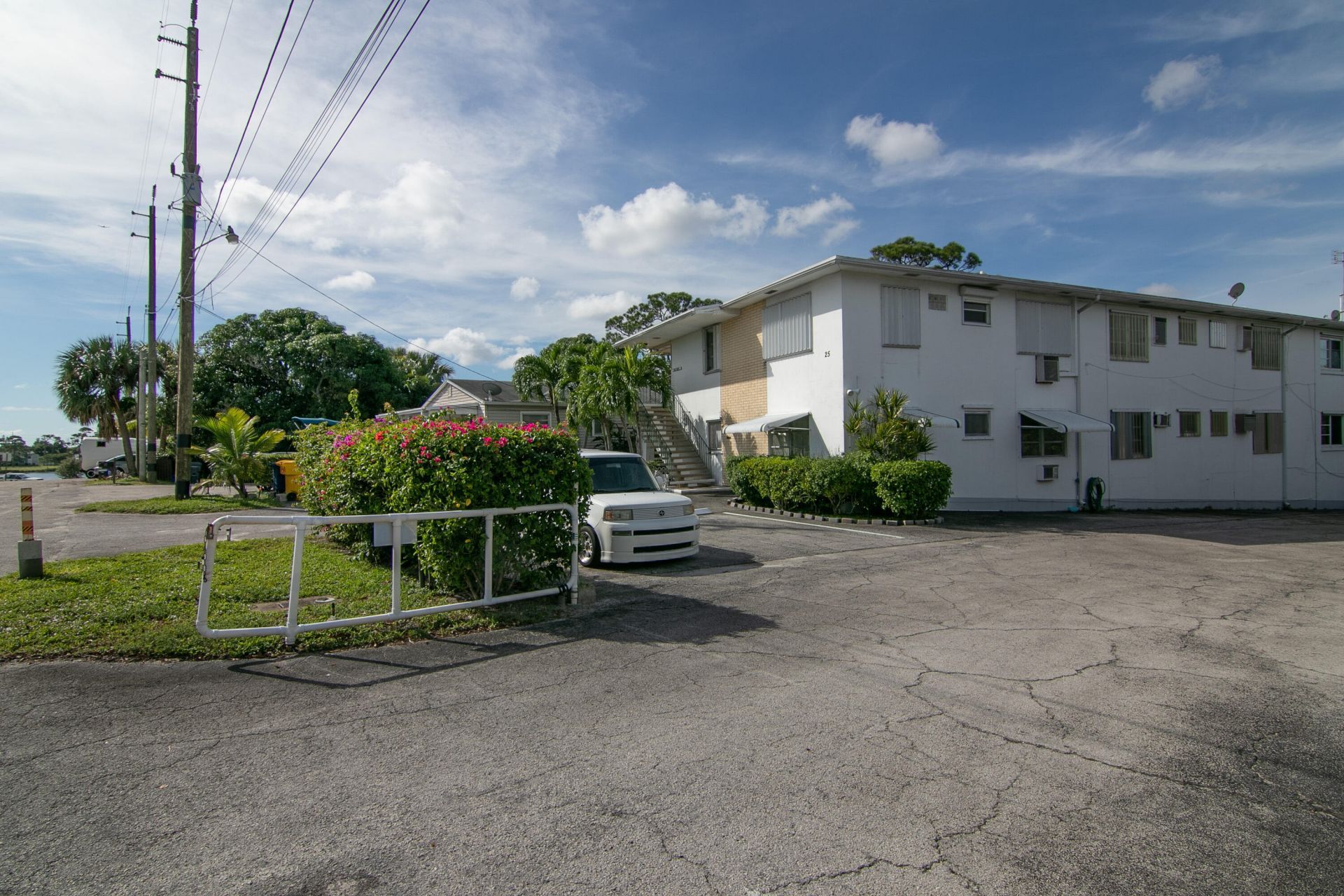 4056 Lake Osborne Drive, Unit 15, Lake Worth Beach, FL 33461 Photo