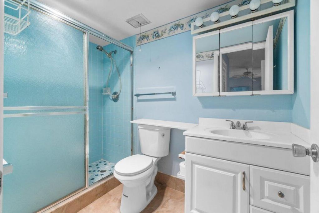 2 Golfs Edge, Unit D, West Palm Beach, FL 33417 Photo