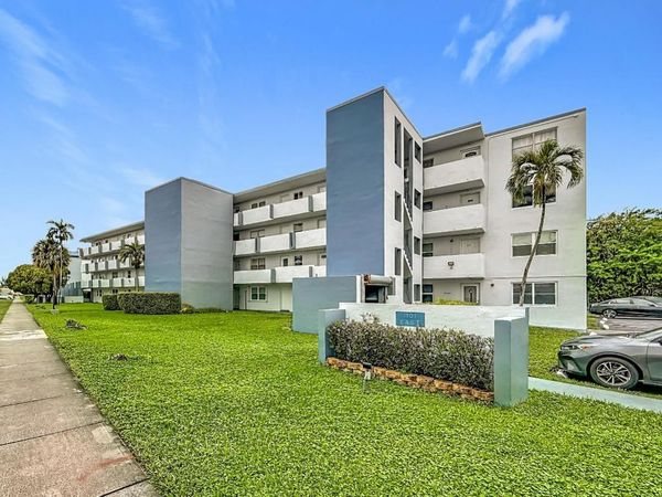 1101 NE 191st Street, Unit H213, Miami, FL 33179