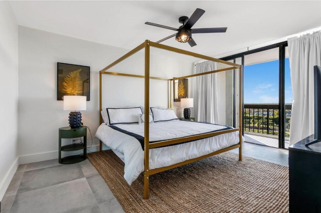 2425 Presidential Way, Unit 1101, West Palm Beach, FL 33401 Photo