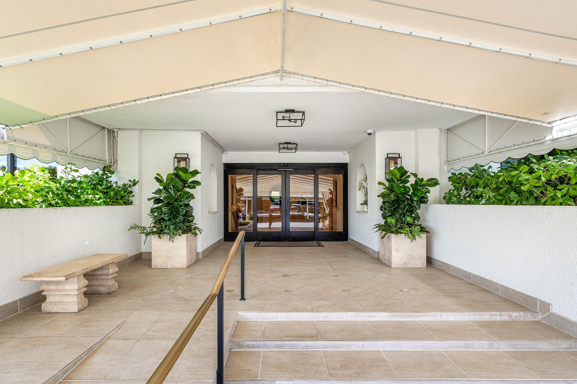 2150 Ibis Isle Road, Unit 15, Palm Beach, FL 33480 Photo