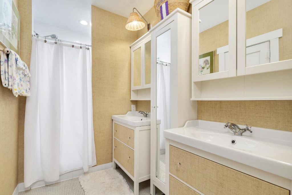 3213 Vincent Road, West Palm Beach, FL 33405 Photo