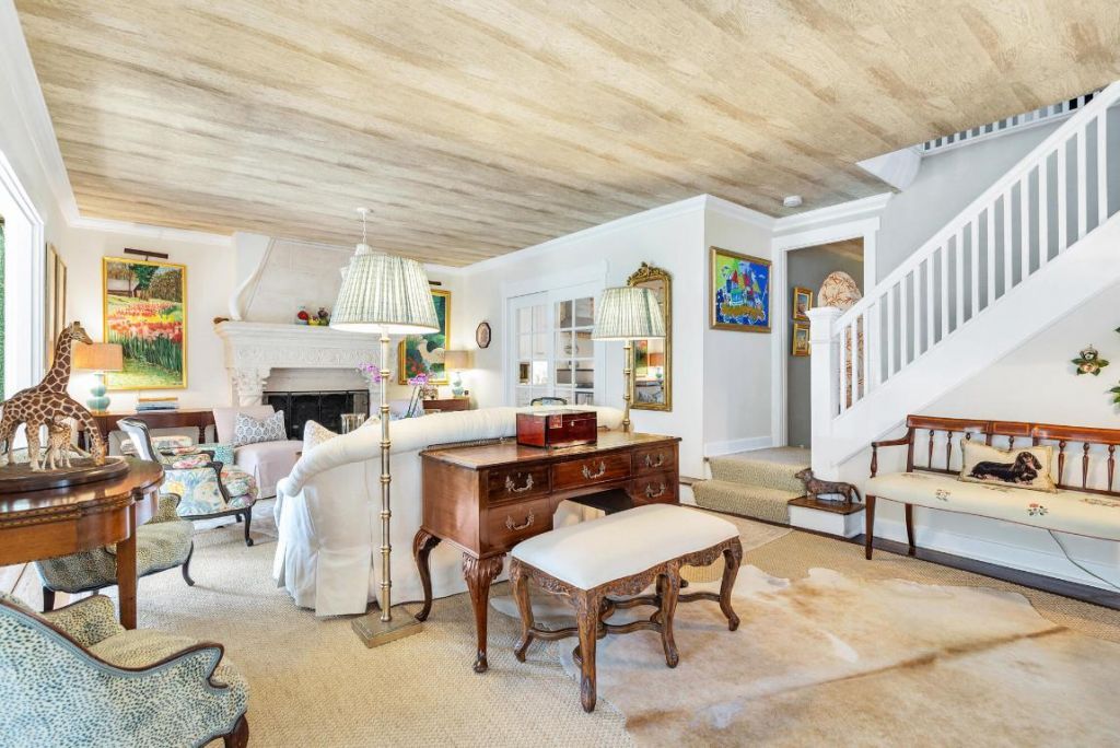 3213 Vincent Road, West Palm Beach, FL 33405 Photo