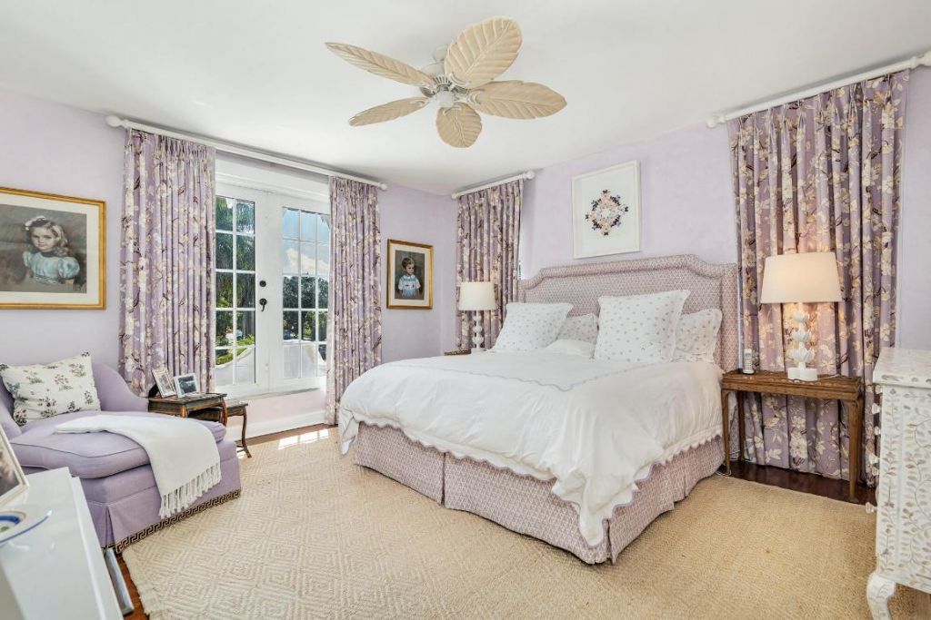 3213 Vincent Road, West Palm Beach, FL 33405 Photo