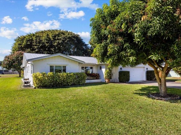 1346 NW Pine Lake Drive, Stuart, FL 34994